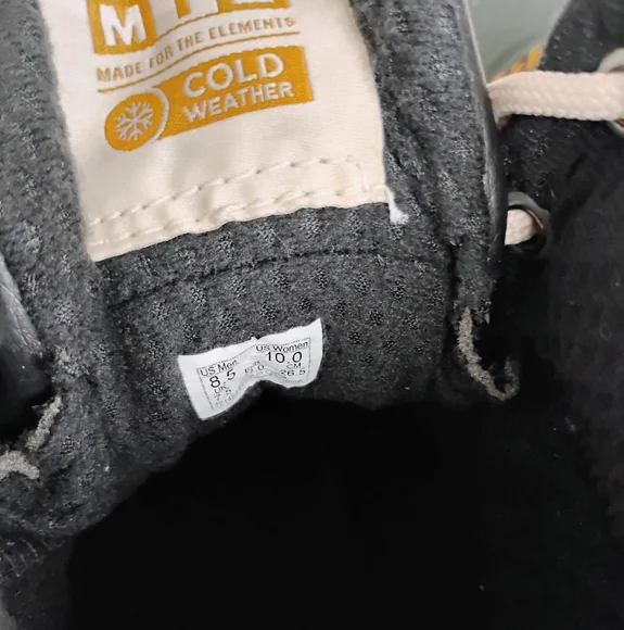 VANS NEW Standard Mid Snow MTE Boots - Picture 10 of 13